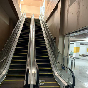 商场电梯扶梯护栏安装