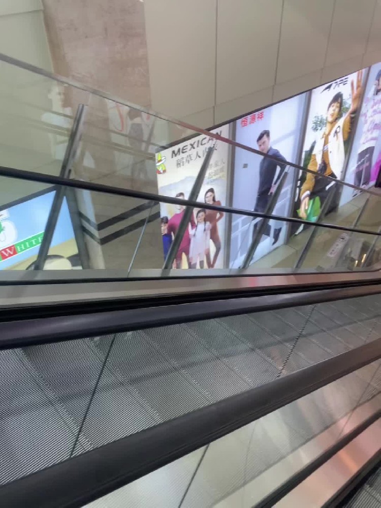 玻璃电梯护栏安装