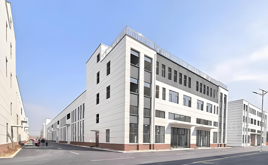 无锡市梁溪区元林装饰服务部是江苏省无锡市梁溪区的一家民营建筑装饰企业，地处江南旅游胜地，周边环境优美，交通便利。无锡元林装饰主要开展电梯扶梯护栏安装工程业务，主要产品服务有：不锈钢安全防护栏安装，亚克力/玻璃安全护栏安装，以专业品质、优化设计、卓越性能和合理价格为核心竞争力，专注电梯装饰领域的技术创新与服务提升，客户遍布全国各地，欢迎新老客户来电咨询洽谈！